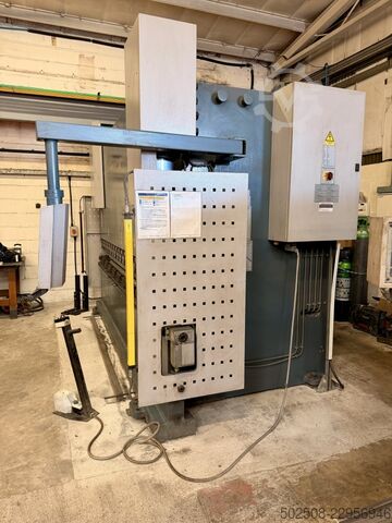 Piegatrice DURMA E40300