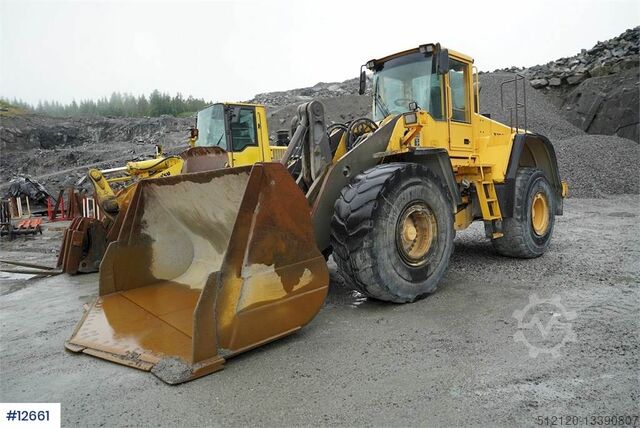 Volvo L150E w / bucket, lever steering & weight