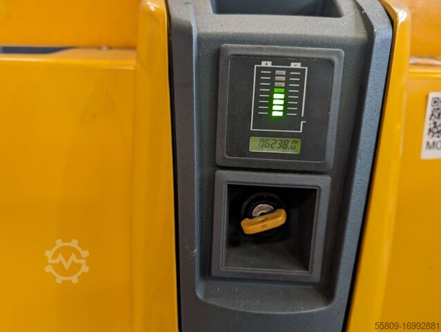 Pasūtījumu komplektētājs ar mazu pacēlāju Jungheinrich EJE 220 // Elektro // neue UVV