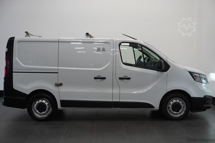 Renault Trafic 2.0 Blue dCi 130CV EURO 6 - Climatizzatore - Navigatore - Cruise control - €16.900,-  Renault Trafic 2.0 Blue dCi 130PK EURO 6 - Airco - Navi...