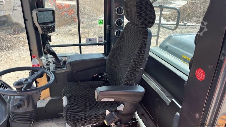 Cargador de ruedas Hyundai HL975A CVT