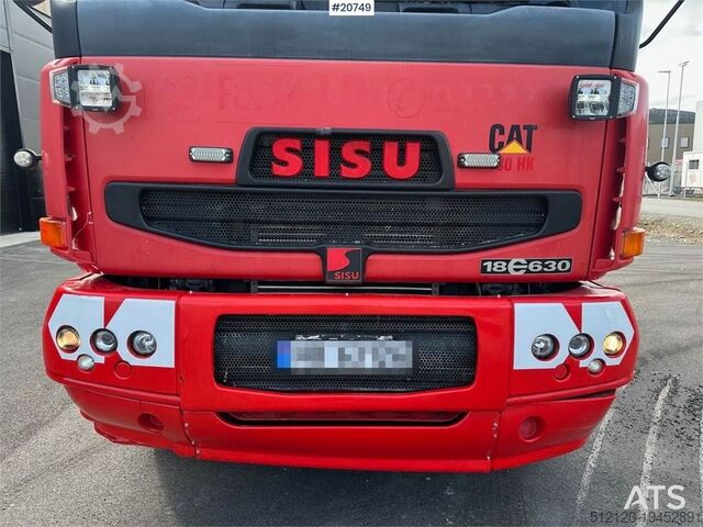 Recovery vehicle Sisu E18M 6x4 heavy excavator w/ EKA body and chains. W