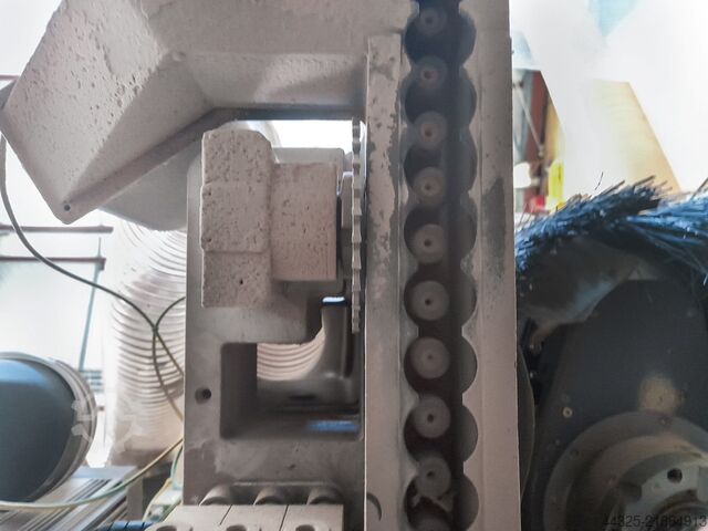 带排版台的加工中心 BIESSE ROVER G 714