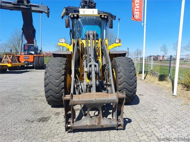 Inşaat makinesi Volvo L110F