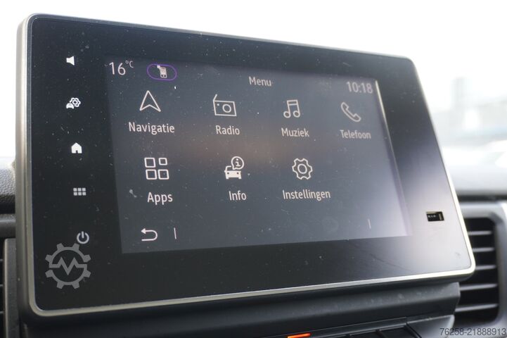 Panelvan Renault Trafic 2.0 dCi 130PK EURO 6 - Airco - Navi - Ca...