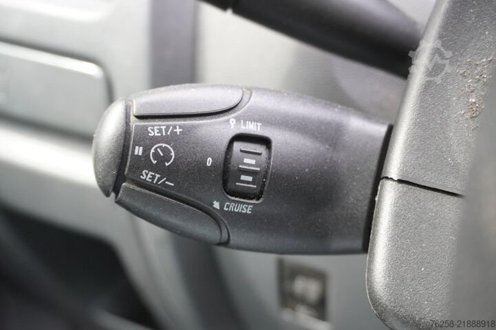 Panelvan Peugeot Expert 2.0 HDI 128PK L2 - Airco - Navi - Cruise...