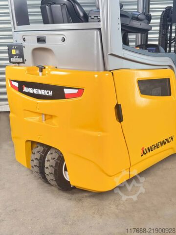 Vehículo eléctrico de 3 ruedas Jungheinrich EFG 220 - Service Neu - Batterie 90% + Garantie