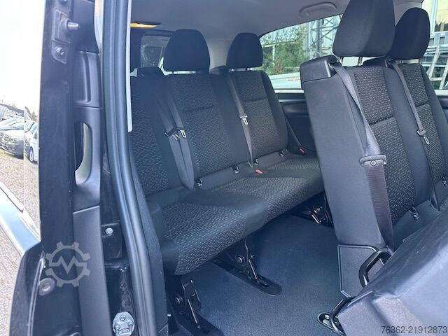 マイクロバス Mercedes-Benz Vito Tourer 114 CDI Pro 4x4 lang 9-Sitze