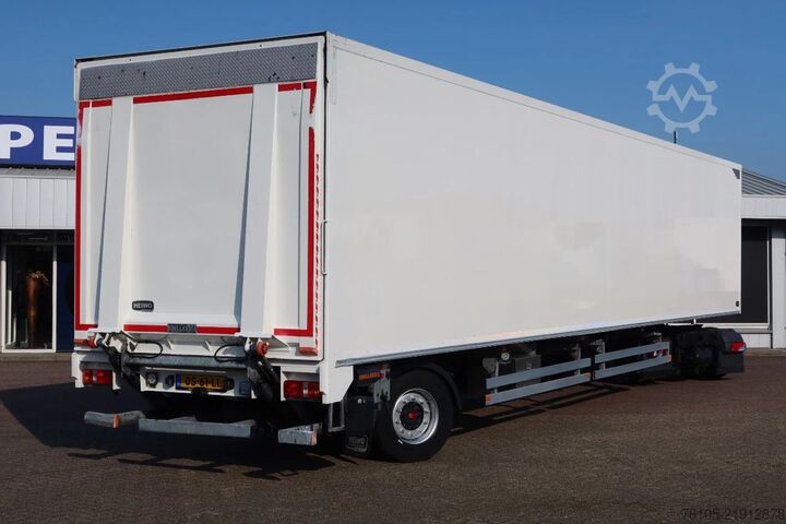 手提箱 Heiwo TGM 15.290 Trekker + Heiwo city trailer geïsole...