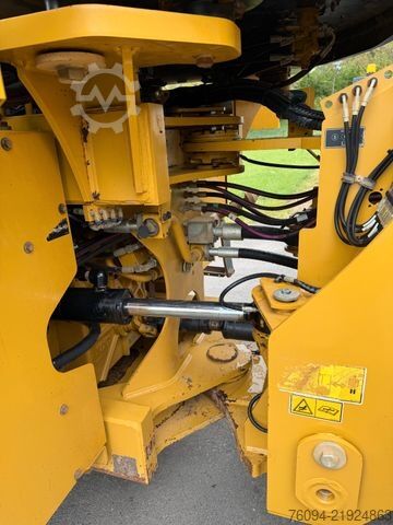 لودر چرخ‌دار CATERPILLAR 950M