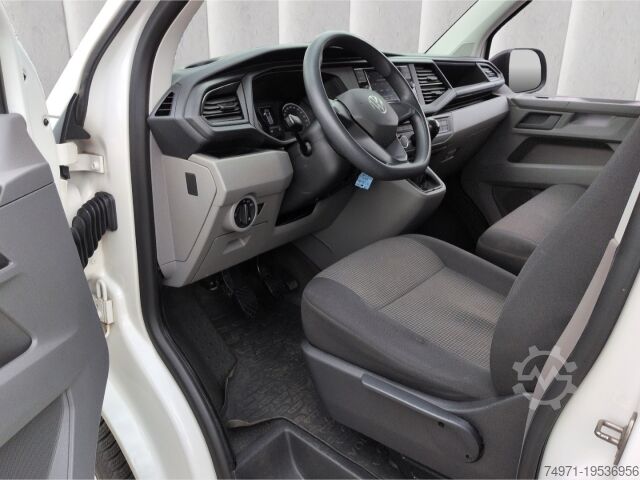 Furgoneta VW T6.1 Kasten KR 2.0TDI*R-Kam Klima AppConn Blueto