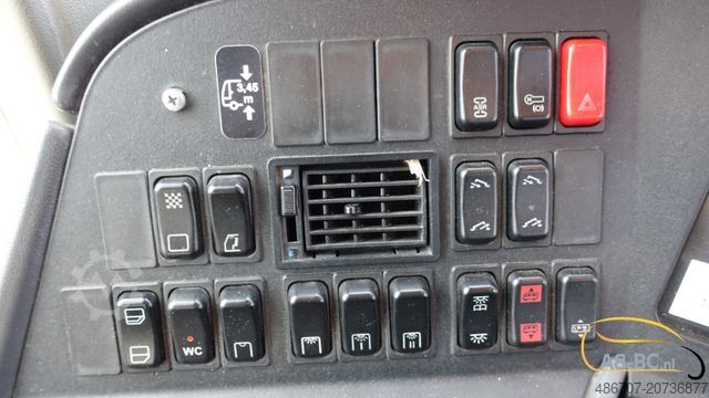 Bus pariwisata MERCEDES-BENZ Integro M, 57 Sitze