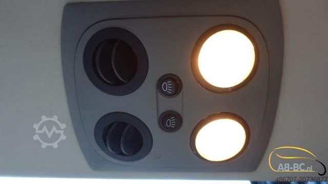 Bus pariwisata MERCEDES-BENZ Integro M, 57 Sitze