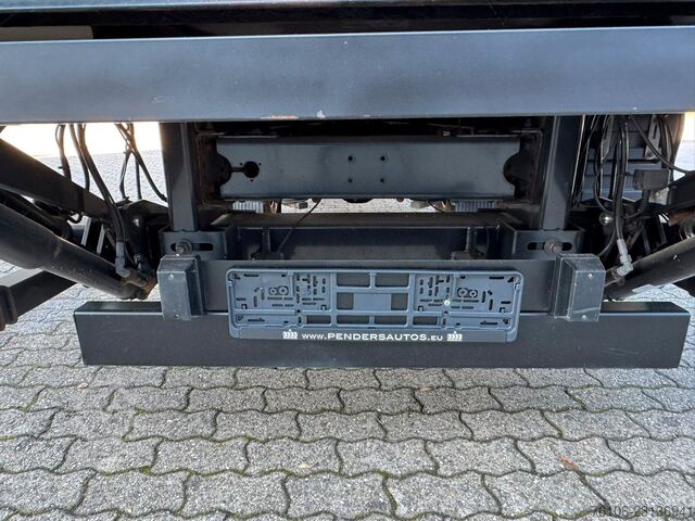 Camion bâché IVECO Daily 72C18 Hi-Matic Pritsche Plane+LBW