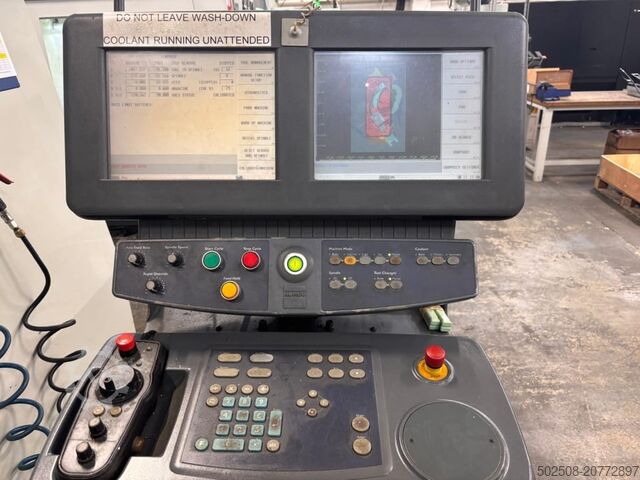Vertikales Bearbeitungszentrum Hurco VMX60SR