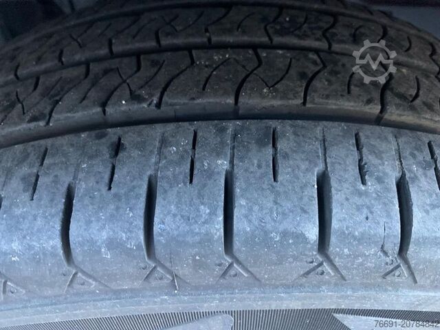 Dobozos furgon Iveco Daily 35s14   Furgone 4,40 mt. - Euro 6 -