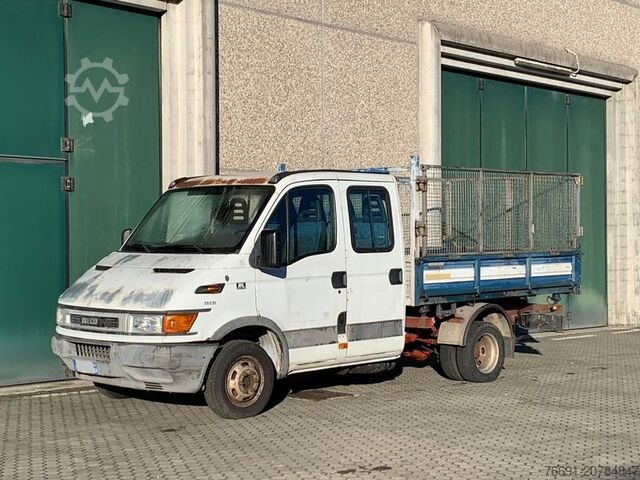 Billenőplatós furgon Iveco Daily 35C11 - 7 posti -  Km 166.400