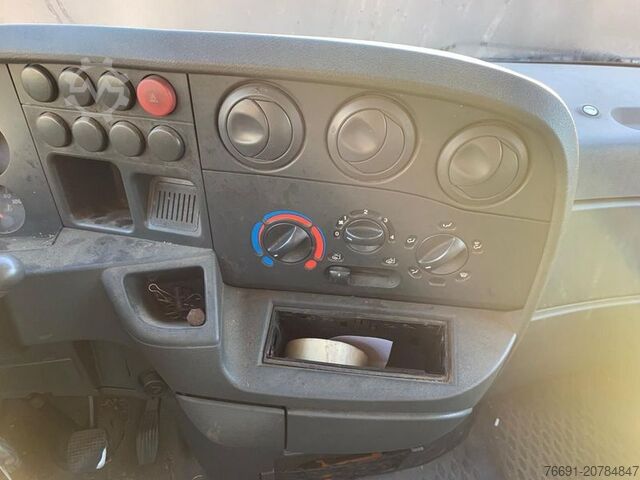 Billenőplatós furgon Iveco Daily 35C11 - 7 posti -  Km 166.400