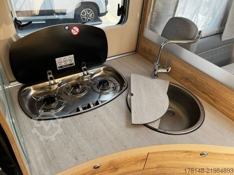 Caravan/camper Eura Mobil Profila T 696 EB