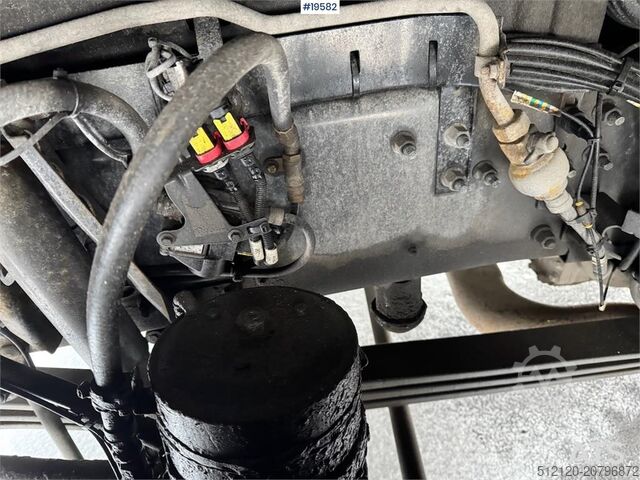 Camion-grue Volvo FH540 8x4 Tridem Crane truck w/ 50 t/m HMF crane w