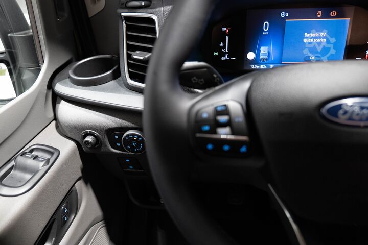 SUNLIGHT CLIFF 4X4 GREENTREK MINI VAN with W.C., new SUNLIGHT CLIFF 4X4 Greentrek