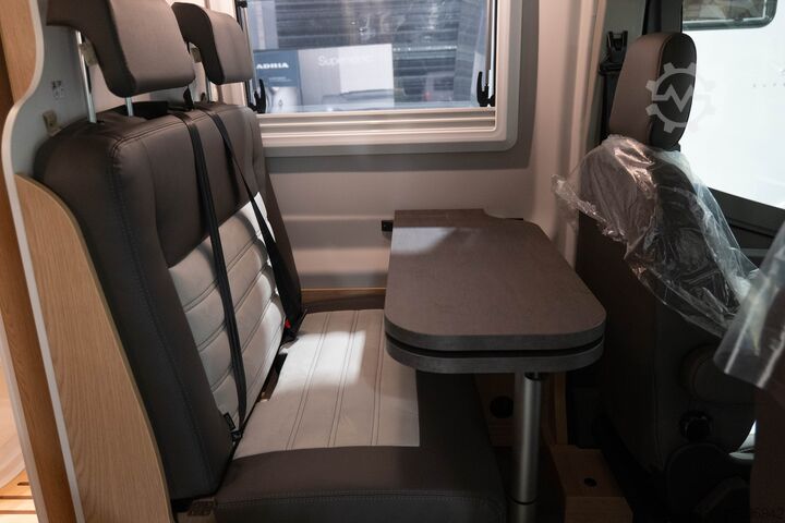 SUNLIGHT CLIFF 4X4 GREENTREK MINI VAN 带卫生间,新的 SUNLIGHT CLIFF 4X4 Greentrek