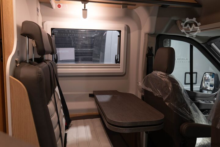 SUNLIGHT CLIFF 4X4 GREENTREK MINI VAN 带卫生间,新的 SUNLIGHT CLIFF 4X4 Greentrek