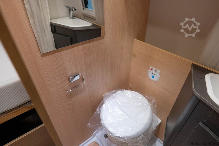 SUNLIGHT CLIFF 4X4 GREENTREK MINI VAN with W.C., new SUNLIGHT CLIFF 4X4 Greentrek