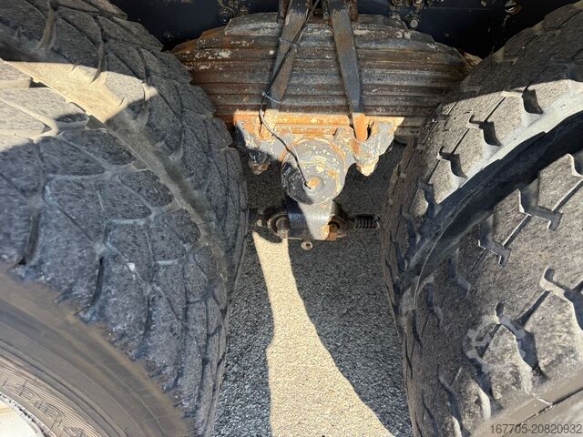 Camión hormigonera SCANIA CV R 124 CB 8X4 HZ 420