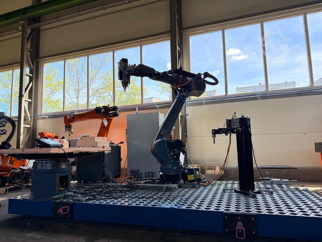 KUKA KR50 R2500 KUKA KR50 R2500