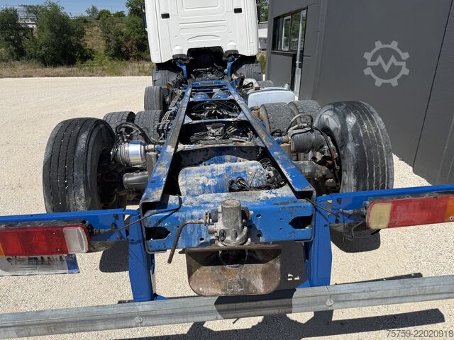 Shasi kamioni SCANIA R470 Chassis 8x2 Retarder Euro3