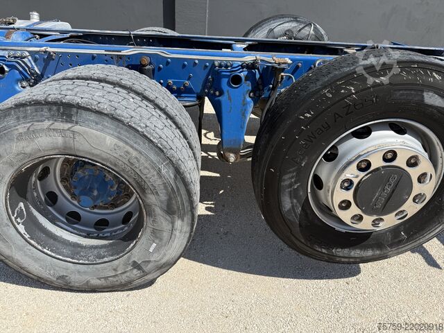 Shasi kamioni SCANIA R470 Chassis 8x2 Retarder Euro3