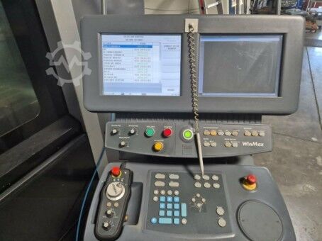 Mesin pengilangan Hurco VMX 42i