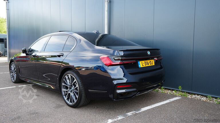 Transportasi penumpang BMW 745Le xDrive Hybrid 6-cyl