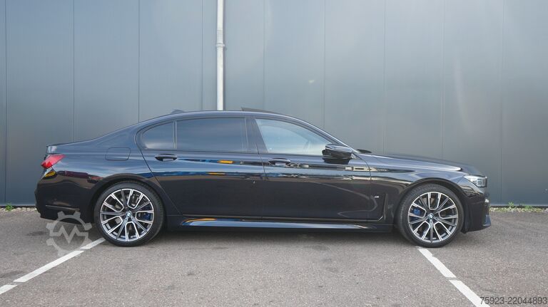 Transportasi penumpang BMW 745Le xDrive Hybrid 6-cyl