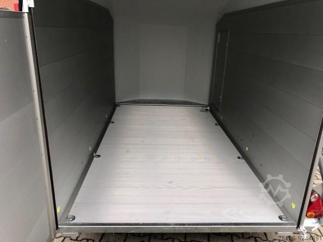 נגרר תיבה Cheval Liberté Debon Roadster 700 Alu + Türe 2600 kg, 100 km/h, 375x180x202cm