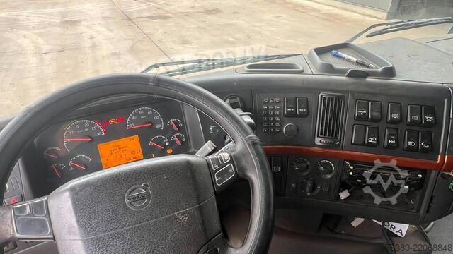Telaio con cabina Volvo FH 520 (6X4 / LONG CHASSIS / FRONT STEEL)