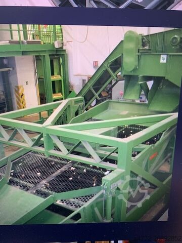 Dikey elek / Titreşimli ayırıcı Drevostroj TS 120