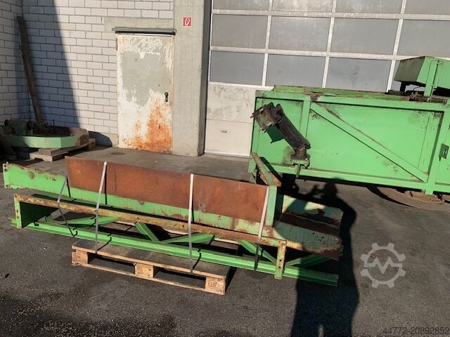 Dikey elek / Titreşimli ayırıcı Drevostroj TS 120