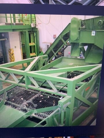 Dikey elek / Titreşimli ayırıcı Drevostroj TS 120