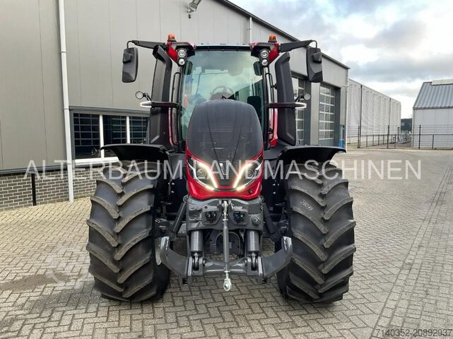 Traktor Valtra Q225