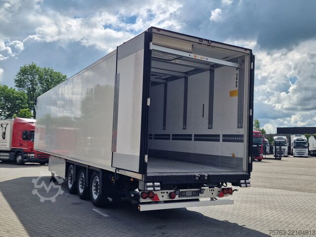 Transportasi berpendingin/beku Schmitz Cargobull SKO Frigo - Bi Temp - Double stock - Diesel/Ele...
