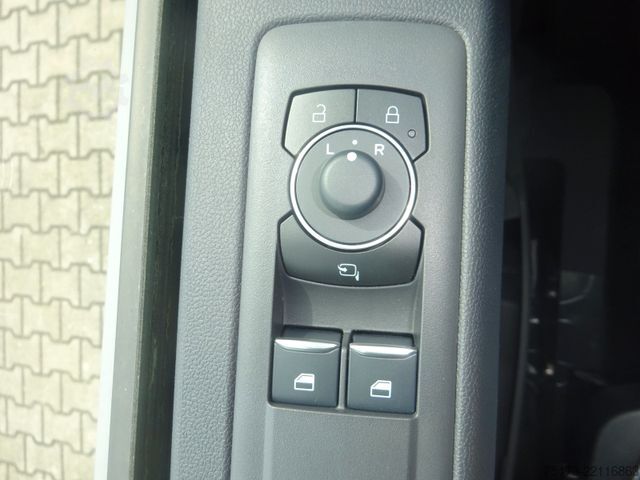 マイクロバス FORD Tourneo Custom 320L1 Active AWD AT AHK Exklusiv