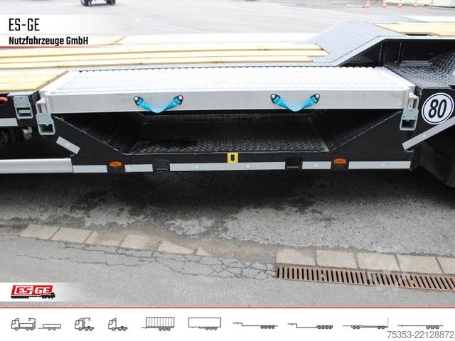 低平板挂车 SCHWARZMÜLLER Tieflader mit gekröpftem Plateau