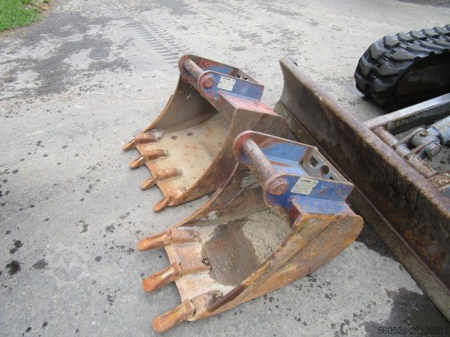 Miniexcavadora Takeuchi Takeuchi TB135