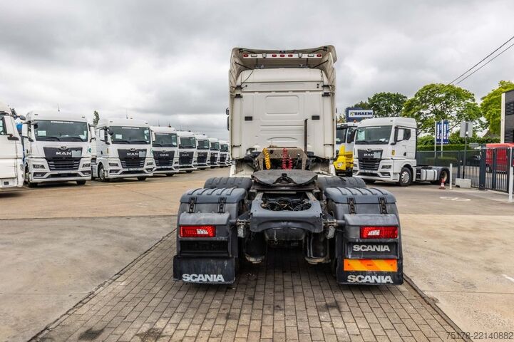Estándar-SZM SCANIA R580-6x4-Intarder-BIG AXLES
