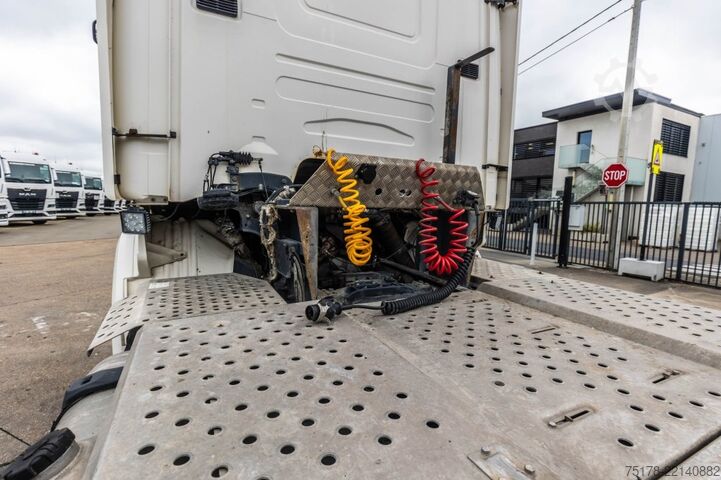Estándar-SZM SCANIA R580-6x4-Intarder-BIG AXLES