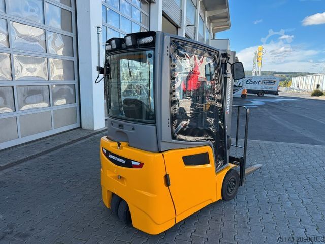 Čelni viličar JUNGHEINRICH EFG 215 / Triplex: 4.25m! / SS / nur 2.865h!