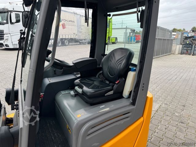 Čelni viličar JUNGHEINRICH EFG 215 / Triplex: 4.25m! / SS / nur 2.819h!