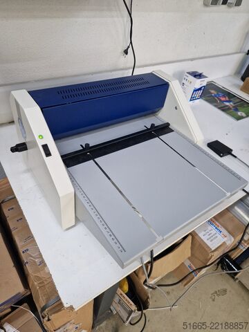 溝切りおよび穿孔機 Cyklos GMP 450 Creaser and Perforator